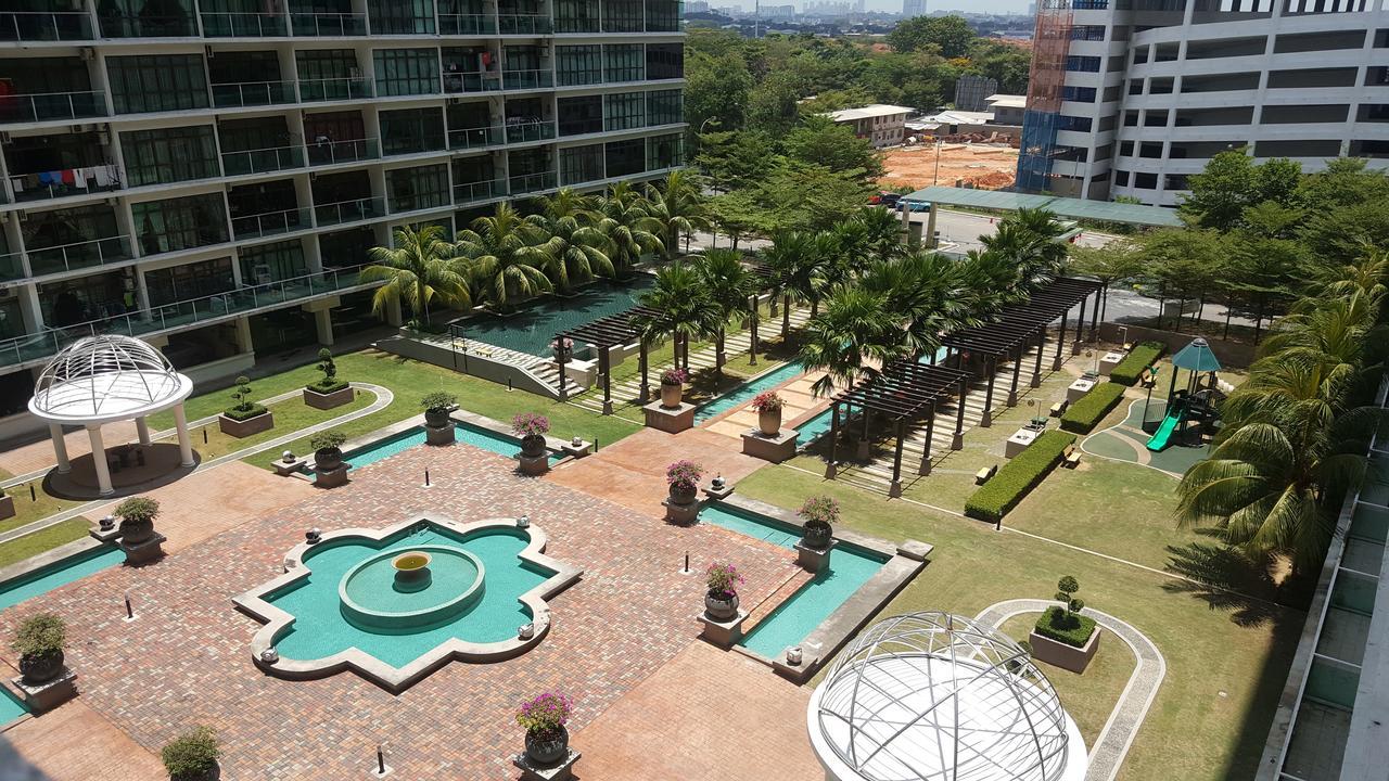 Austin Palazio Apartment Джохор-Бару Екстер'єр фото